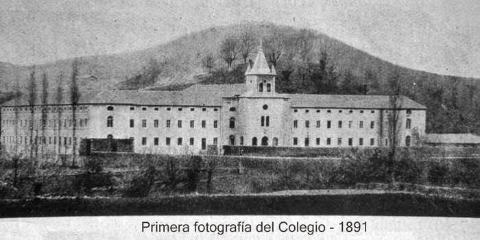 Primera foto del colegio en 1891